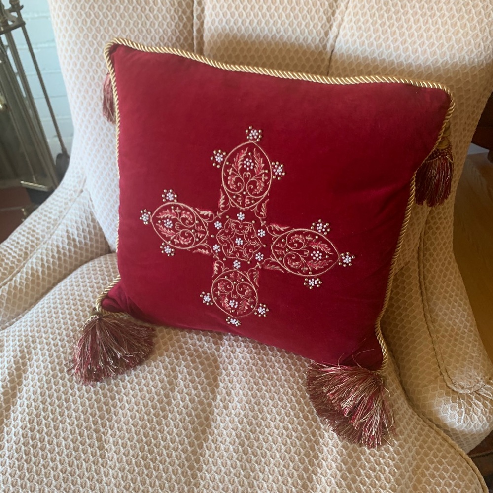 Three Decorative Pillows - Picture 3 of 3